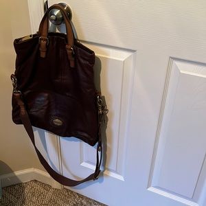 Used, Fossil leather crossbody bag.